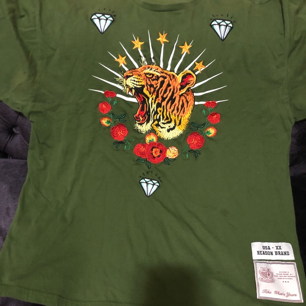 graphic t shirt